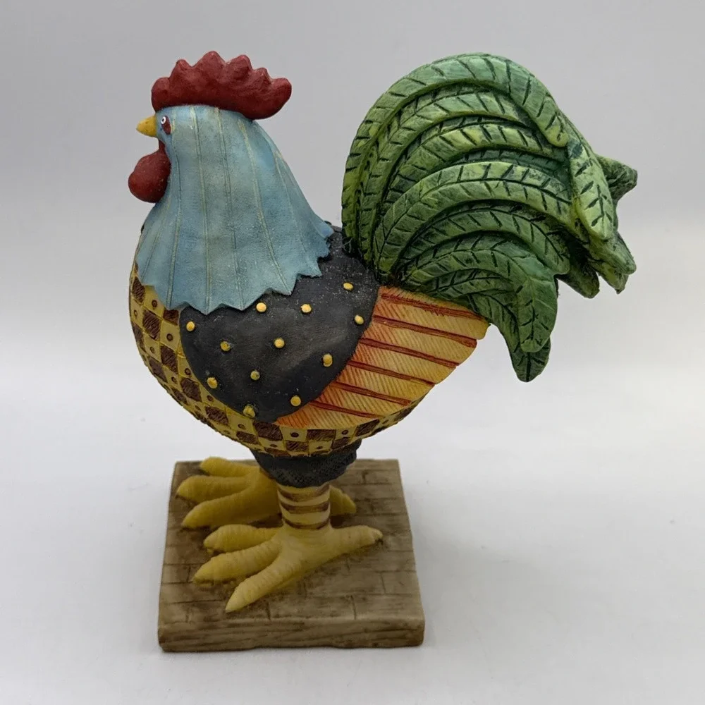 Patch Look 7 In. Resin‎ Rooster Figurina , Made In China